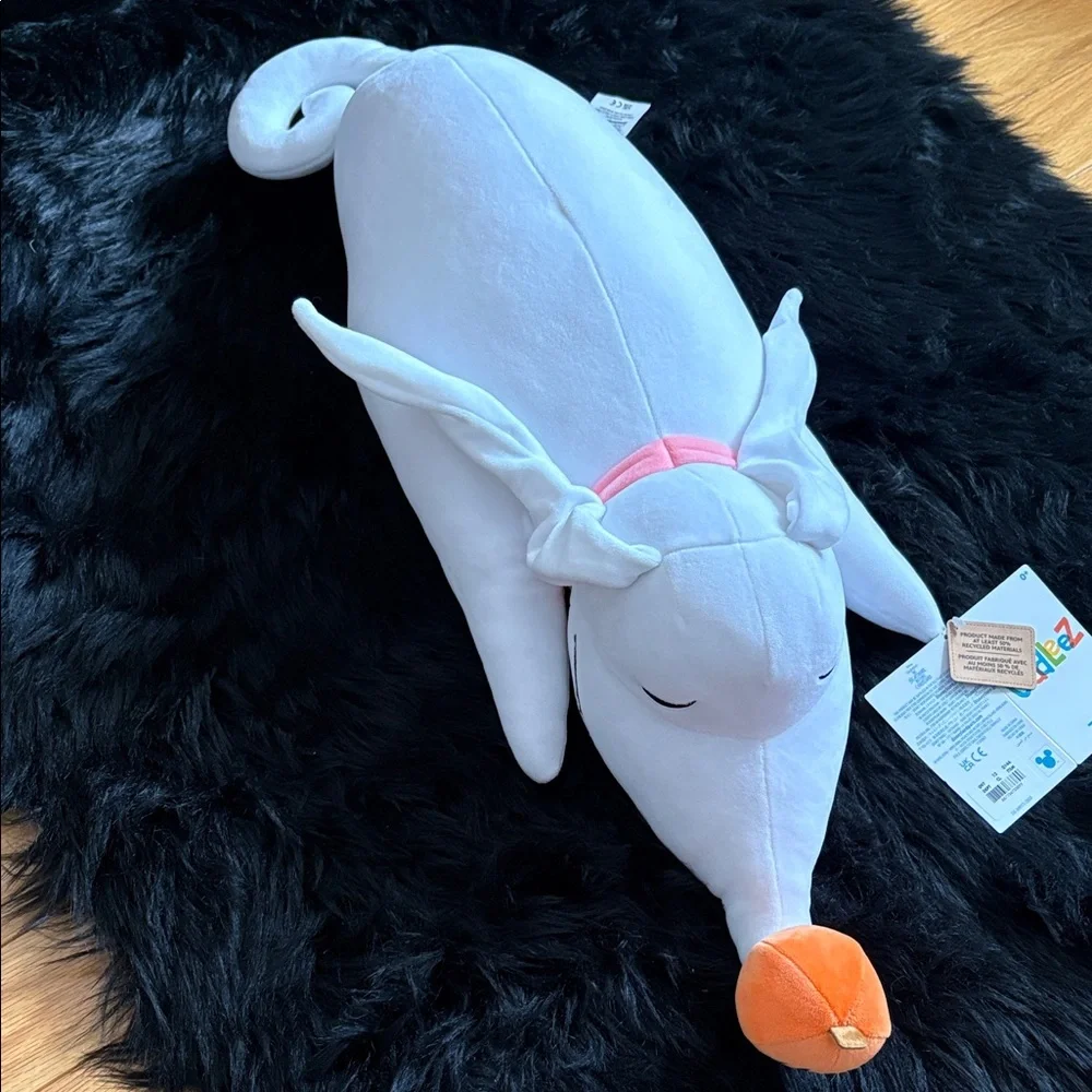 Disney Cuddleez Zero Plush - Picture 1 of 3